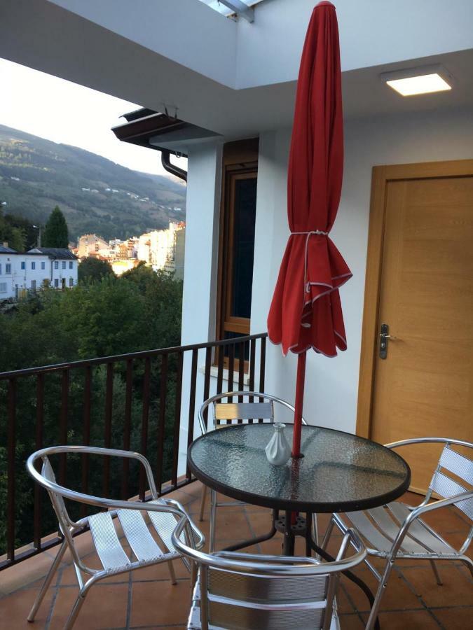 Narcea Turismo Real Appartement Cangas De Narcea Buitenkant foto