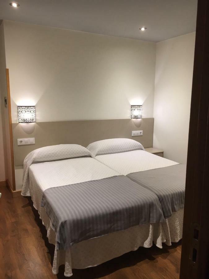 Narcea Turismo Real Appartement Cangas De Narcea Buitenkant foto