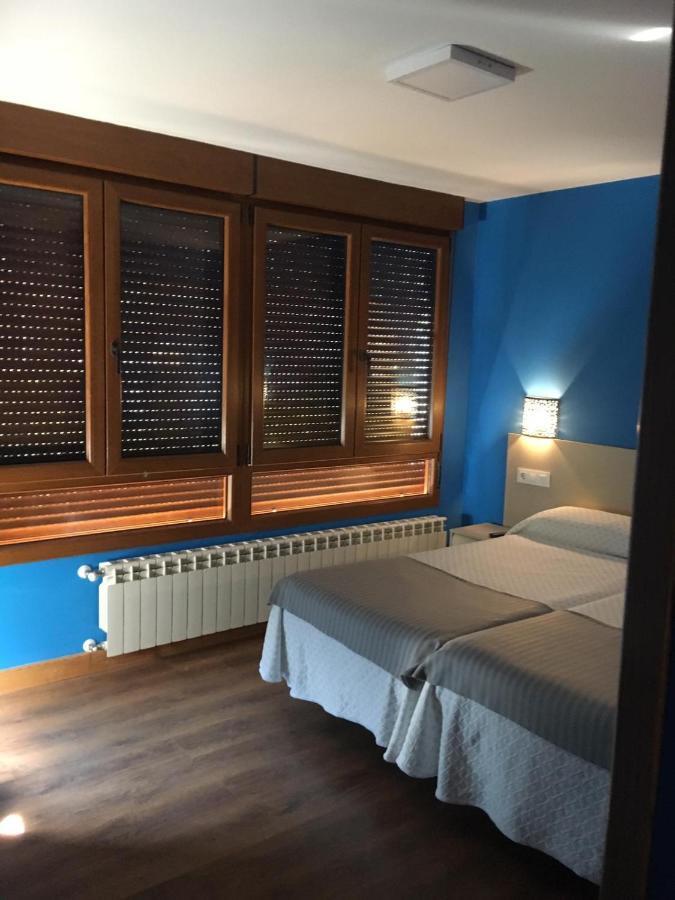 Narcea Turismo Real Appartement Cangas De Narcea Buitenkant foto